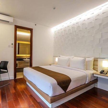 Alimar Hotel Malang Exterior photo