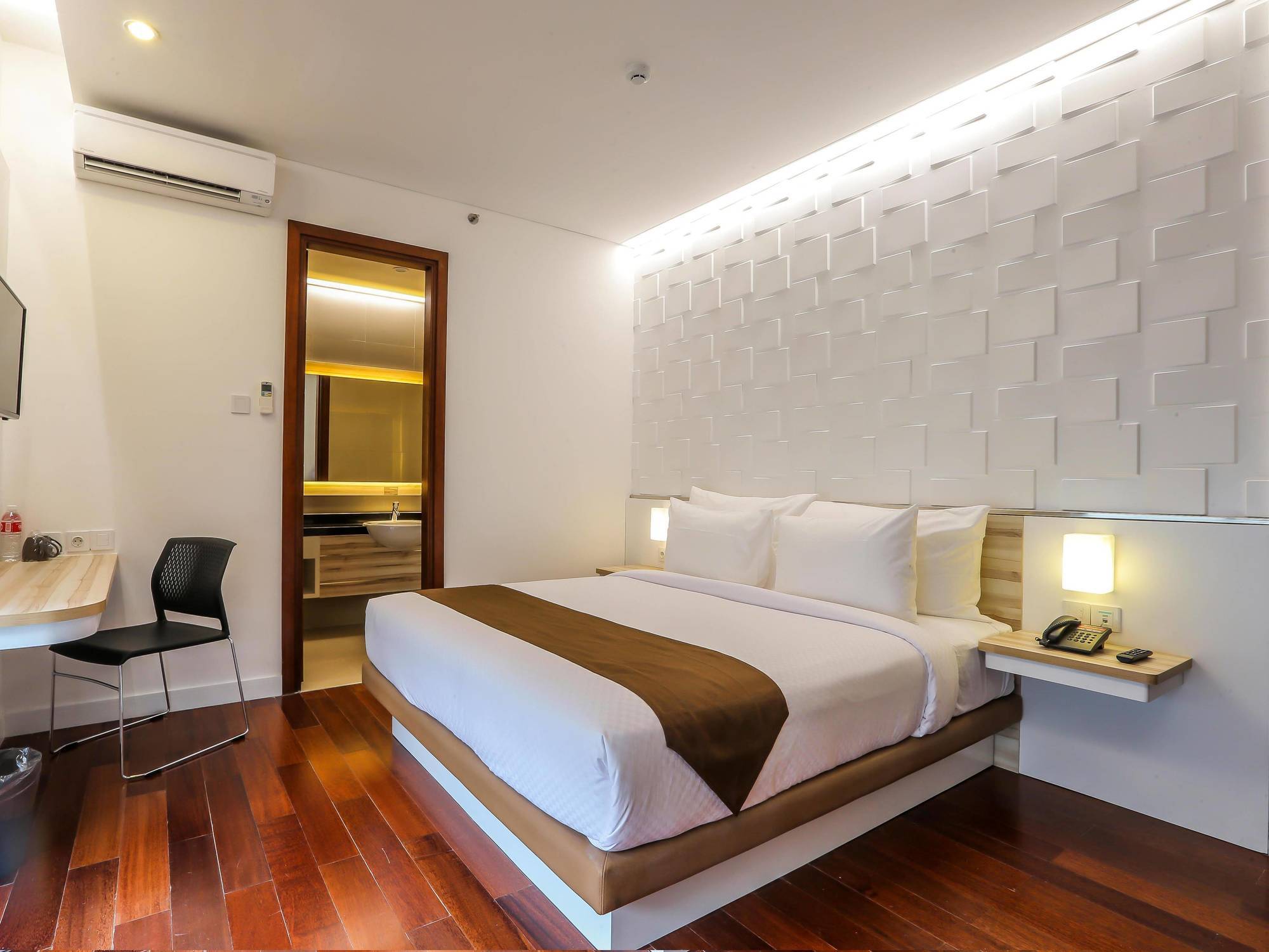 Alimar Hotel Malang Exterior photo