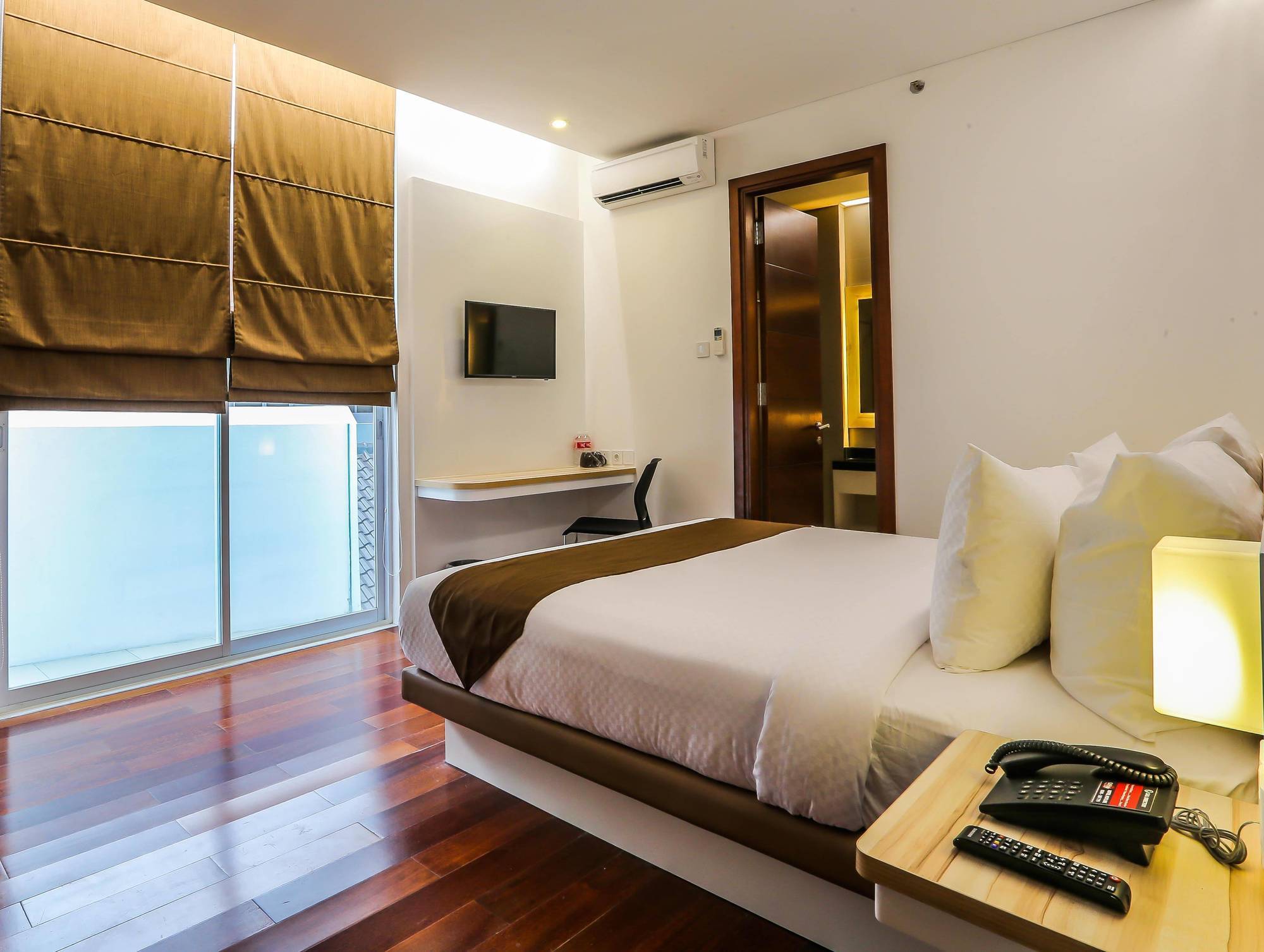Alimar Hotel Malang Exterior photo